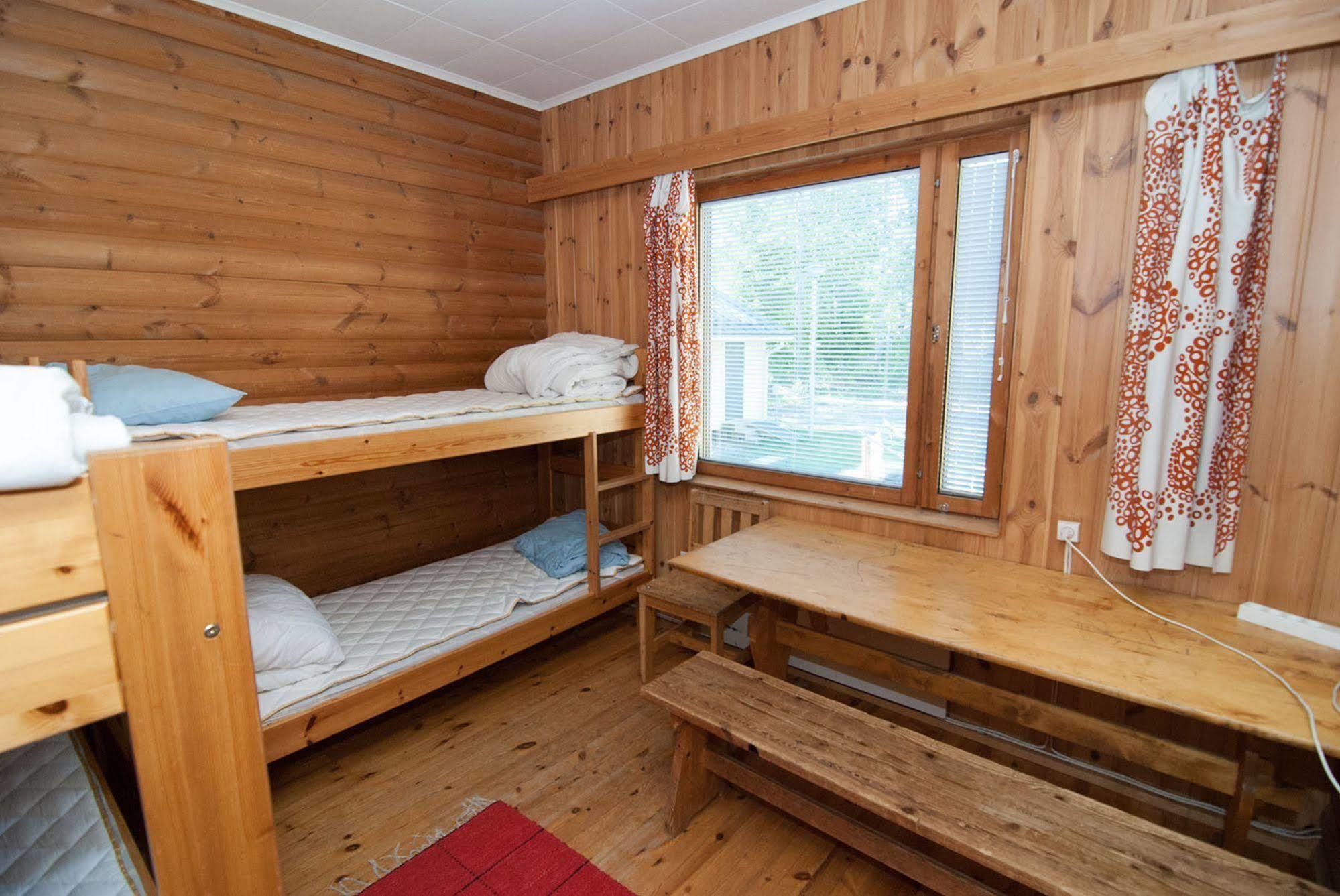 Partiotalon Retkeilymaja - Scouts Hostel Йоэнсуу Экстерьер фото